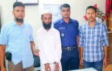 তাবলীগে গিয়ে মোবাইল ও টাকা চুরি যুবক আটক