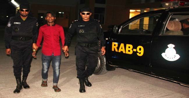 মহাজনপট্টি থেকে ওয়ারেন্টভুক্ত আসামি গ্রেপ্তার