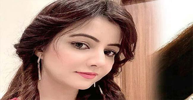 পাকিস্তানি অভিনেত্রীর নগ্ন ছবি প্রকাশ