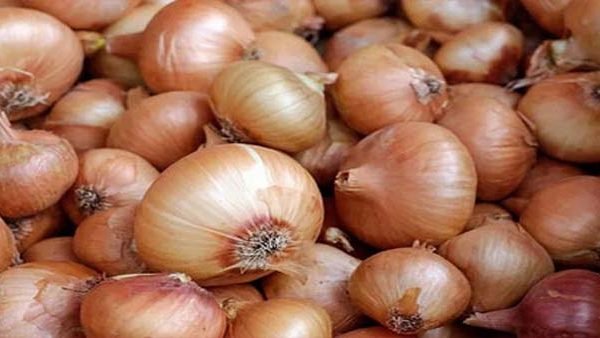 হবিগঞ্জের চুনারুঘাটে ৫৫ টাকা দরে পেঁয়াজ বিক্রি!