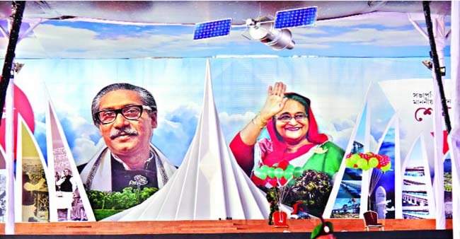 কী চমকের অপেক্ষা