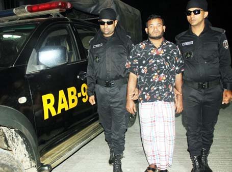 সিলেট দরগাহ গেইটে থেকে ইয়াবাসহ  আটক ১