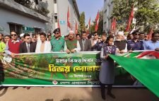 নগরীতে বর্ণাঢ্য শোভাযাত্রায় বিজয়ের মাস বরণ