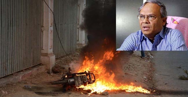 ‘কারাগারে থাকা ছাত্রদলের নেতারা কীভাবে মোটরসাইকেলে আগুন দিলেন?’