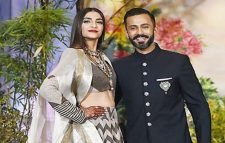 চুম্বনের ভিডিও ভাইরাল