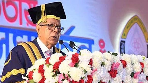 ‘একশ্রেণির শিক্ষক বিশ্ববিদ্যালয়ের চাকরিটাকে ঢাল হিসেবে ব্যবহার করেন’