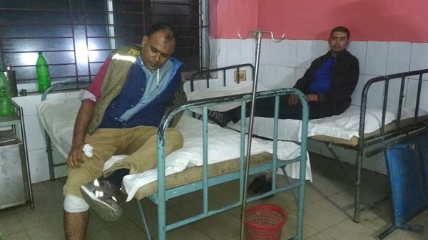 রাতে মামলার তদন্তে গিয়ে ‘হামলার’ শিকার, ৫ এসআই আহত