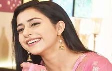 অভিনেত্রীর আত্মহত্যা