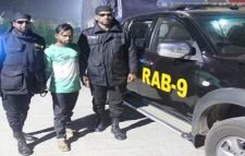 সিলেটের কোম্পানীগঞ্জ থেকে র‌্যাবের হাতে ইয়াবা ব্যবসায়ী আটক ১