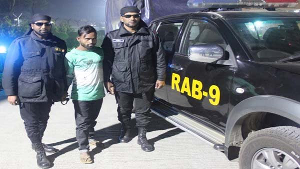 সিলেটের কোম্পানীগঞ্জ থেকে র‌্যাবের হাতে ইয়াবা ব্যবসায়ী আটক ১