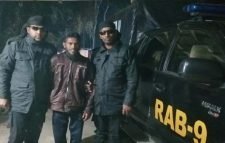 সুনামগঞ্জের  তাহিরপুর থেকে ইয়াবাসহ যুবক আটক