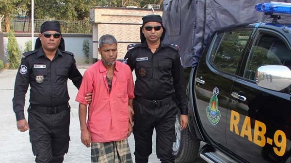 গোয়াইনঘাটে ১৬ কেজি গাঁজাসহ মাদক ব্যবসায়ী আটক