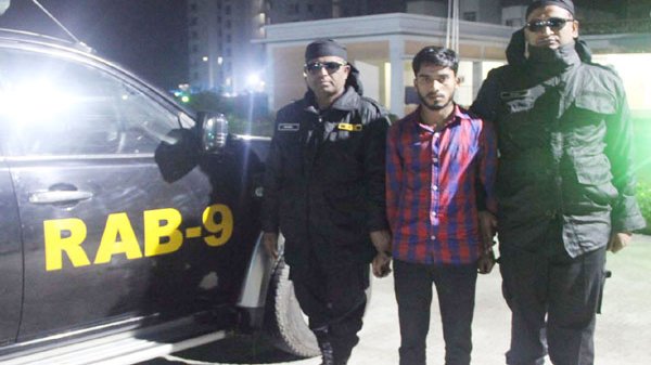 গোয়াইনঘাটে র‌্যাবের জালে ইয়াবা কারবারি