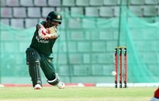 সিলেটে আগ্রাসী তামিম তুলে নিলেন ফিফটি