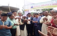সদরে ‘হেরিংবোন বন্ড ইট সলিং’ সড়ক পরিদর্শন করলেন পররাষ্ট্রমন্ত্রী