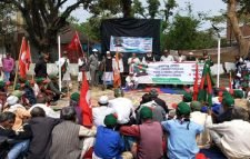 শহিদমিনারের পাশে মার্কেট নির্মাণ, বিক্ষুব্ধ সুনামগঞ্জ