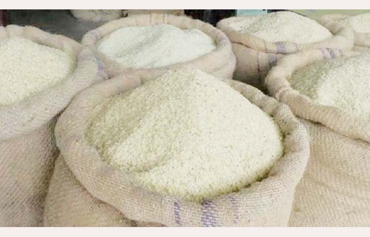 শুল্ক কমিয়ে চাল আমদানির সিদ্ধান্ত সরকারের।