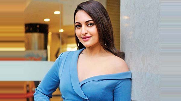 সোনাক্ষীকে হয়রানি, গ্রেপ্তার ১