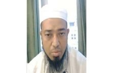 মাদ্রাসা ছাত্রদের আন্দোলনের মুখে শফীপুত্রকে স্থায়ী বহিষ্কার