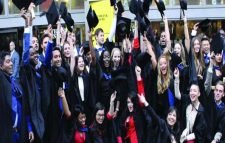 নতুন নিয়মে স্টুডেন্ট ভিসায় যুক্তরাজ্যে যাওয়ার সুযোগ