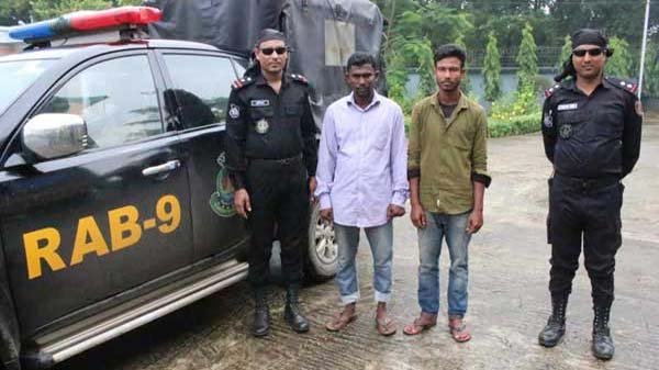 শাহপরান থেকে ভারতীয় বিস্কুটসহ দুই ব্যক্তিকে আটক করেছে র‍্যাব