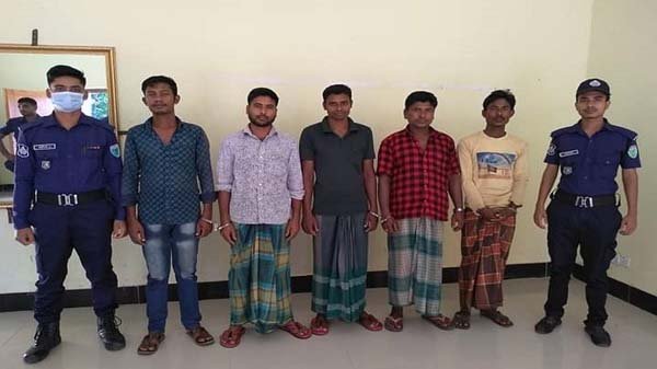 দোয়ারাবাজারে ৫ জুয়াড়ি আটক