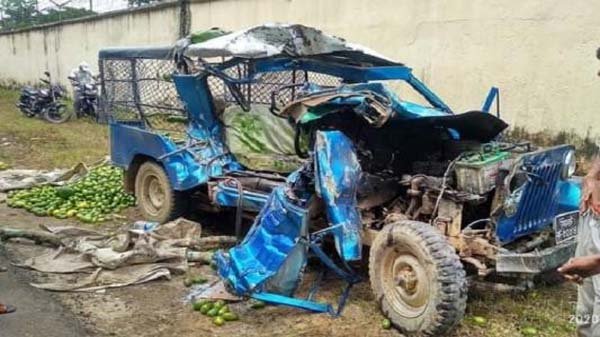 বাহুবলে বাস-জিপ সংঘর্ষে নিহত ২, আহত ৮