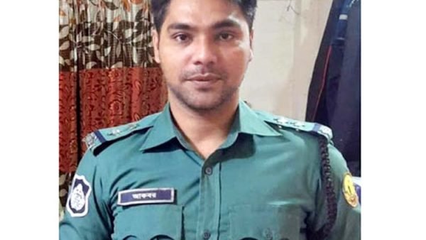 বরখাস্তকৃত এসআই আকবর গ্রেফতার