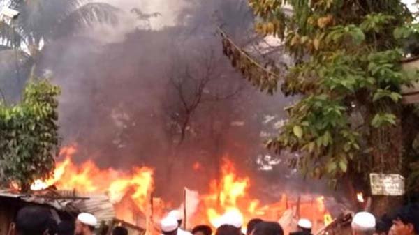 কানাইঘাট চতুলবাজারে ভয়াবহ অগ্নিকাণ্ড, ১২টি দোকান পুড়ে ছাই