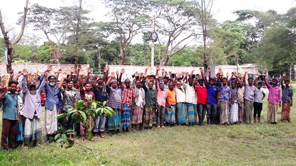 লালাবাজারে রিক্সা শ্রমিকদের বিক্ষোভ, কঠোর হুঁশিয়ারি