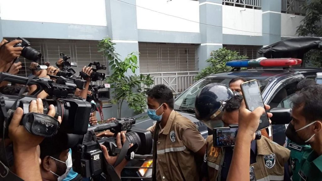 রায়হান হত্যা : কনস্টেবল হারুনুর রশিদকে আদালতে হাজির