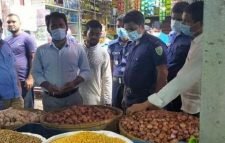 কমলগঞ্জে অভিযান, বিভিন্ন প্রতিষ্ঠানকে জরিমানা