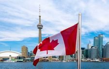 করোনায় ক্ষতি পোষাতে ১২ লাখ অভিবাসী নেবে কানাডা