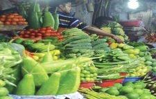 এখনও লাগামহীন নিত্যপণ্যের বাজার