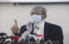 ‘প্রশাসনকে শতভাগ দলীয়করণ করা হয়েছে’