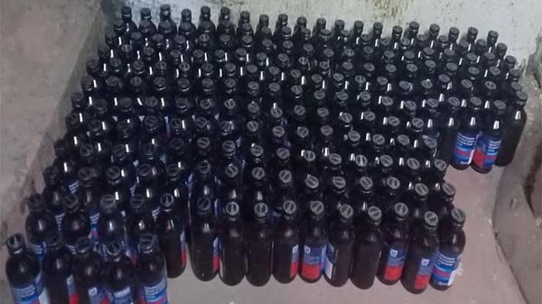 সিলেট নগরীর শামীমবাদ থেকে ফেন্সিডিলের চালান আটক