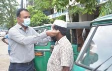 কমিউনিটি পুলিশিং ডে উপলক্ষে জেদান আল মুসার মাস্ক বিতরণ ও সচেতনতামূলক প্রচারণা