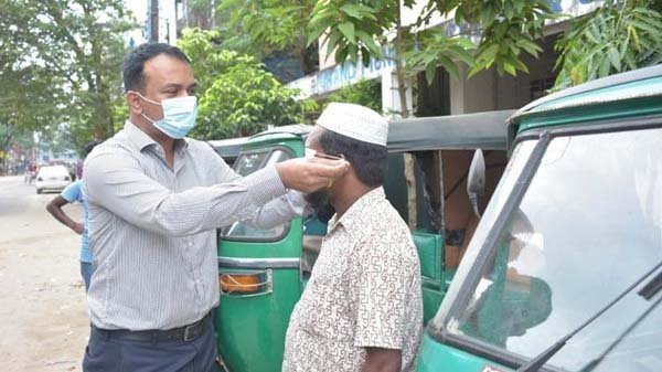 কমিউনিটি পুলিশিং ডে উপলক্ষে জেদান আল মুসার মাস্ক বিতরণ ও সচেতনতামূলক প্রচারণা