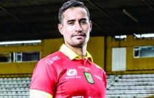 বসুন্ধরায় আর্জেন্টাইন-চিলিয়ান ফরোয়ার্ড অস্কার