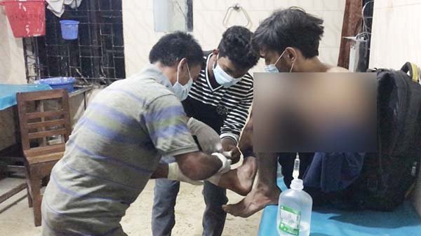 পাহাড়ে বাস আটকে বাঁচল ৩০ বিশ্ববিদ্যালয় শিক্ষার্থীর প্রাণ