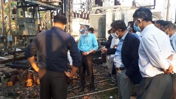 অগ্নিকাণ্ডে বিদ্যুৎহীন সিলেট : ‘টেস্ট রান’র প্রস্তুতি