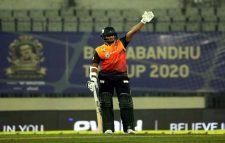 জয় দিয়ে ফিরলেন সাকিব