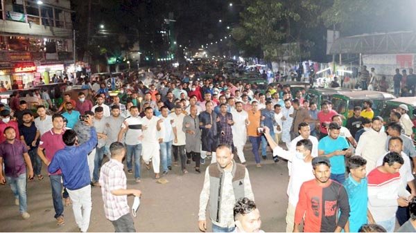 কেন্দ্রীয় কমিটিকে স্বাগত জানিয়ে সিলেট  জেলা যুবলীগের আনন্দ মিছিল