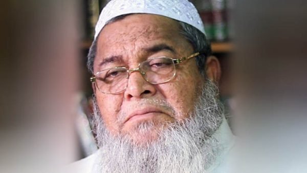 রাষ্ট্রদ্রোহ মামলার খবর শুনে যা বললেন বাবুনগরী