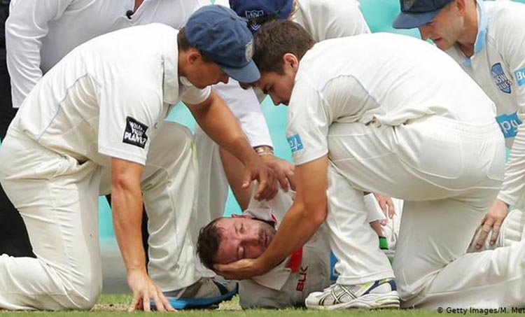 ক্রিকেট মাঠে মাথায় বলের আঘাত লেগে মৃত্যুর ৭ ঘটনা