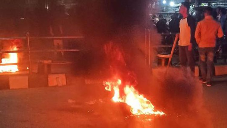 আম্বরখানায় পরিবহন শ্রমিকদের সড়ক অবরোধ