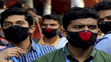 মৌলভীবাজারে মাস্ক না পড়ায় ১২ জনকে অর্থদণ্ড