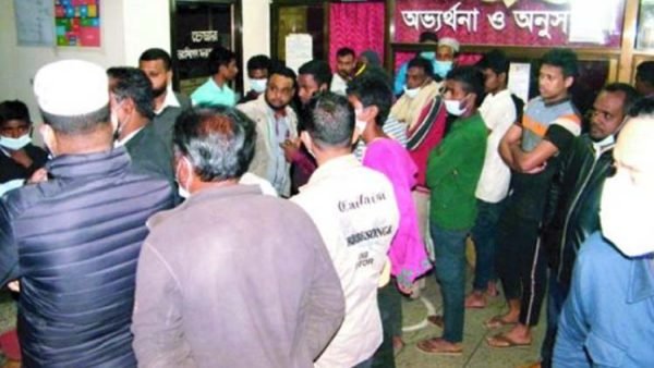 সিলেটে মাদার কেয়ার ক্লিনিকে মারা যাওয়া রোগীর স্বজনদের বিশৃঙ্খলা