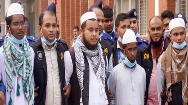 বঙ্গবন্ধুর ভাস্কর্য ভাঙচুর ঘটনায় গ্রেপ্তার চারজন রিমান্ডে