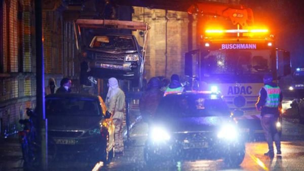 জার্মানিতে গাড়িচাপায় নিহত ৫, আহত অন্তত ১৫